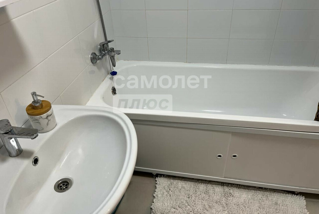 квартира г Екатеринбург Машиностроителей пр-кт Космонавтов 9а фото 7
