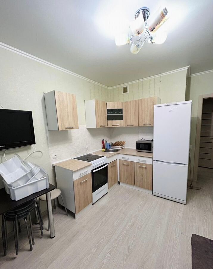 квартира г Тюмень р-н Калининский ул Ставропольская 97к/4 фото 2