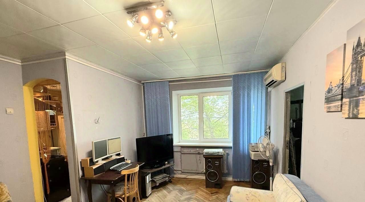 квартира г Волгоград р-н Центральный ул им. Пархоменко 27 фото 3