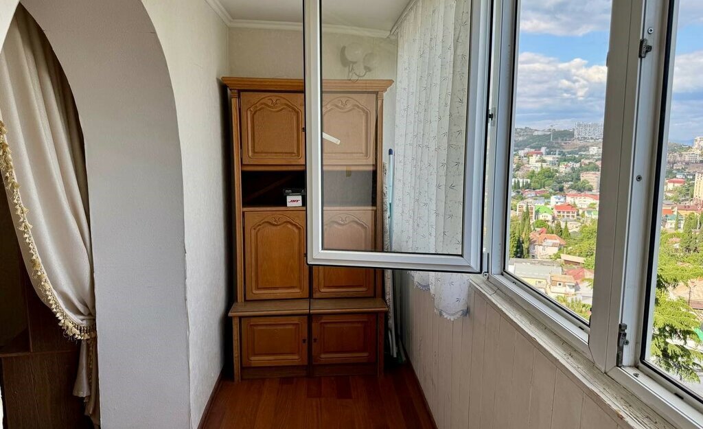 квартира г Алушта ул Октябрьская 30 фото 1