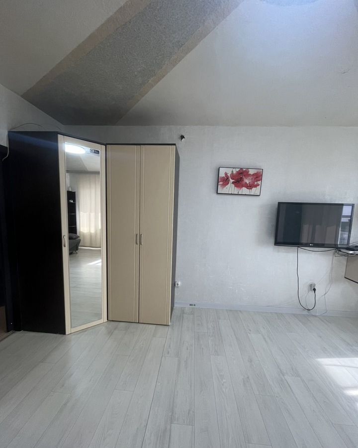 квартира г Иркутск р-н Свердловский ул Маршала Конева 16 фото 3