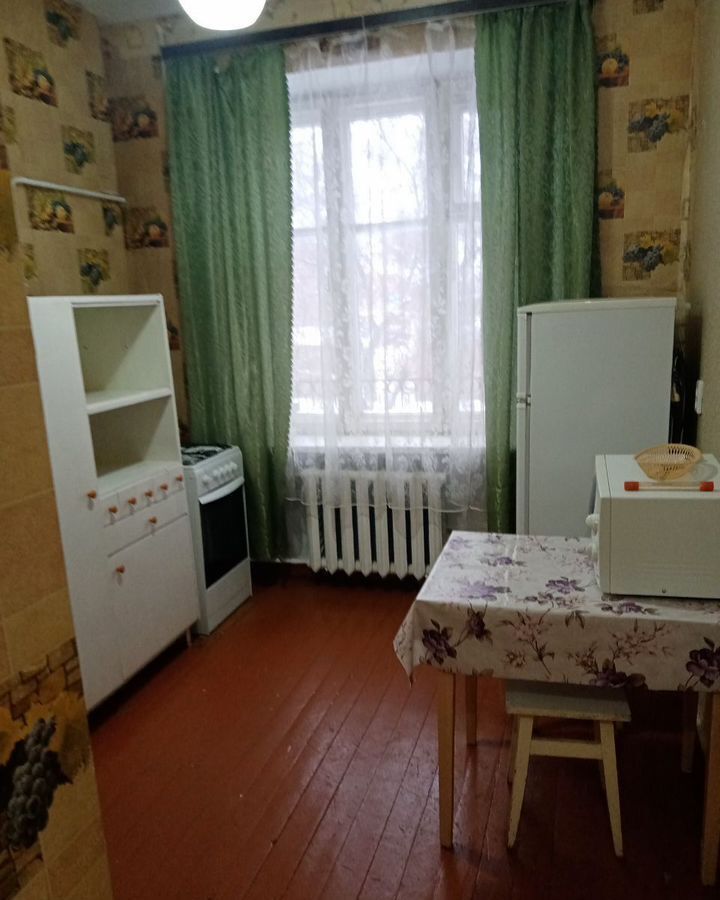 квартира г Глазов ул Революции 25 фото 7