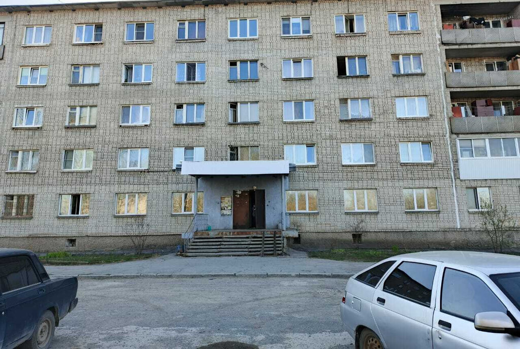квартира г Каменск-Уральский Красногорский ул 1-е Мая 27 фото 1