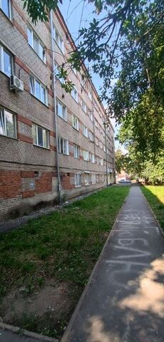 комната р-н Орджоникидзевский б-р Славы 16 фото