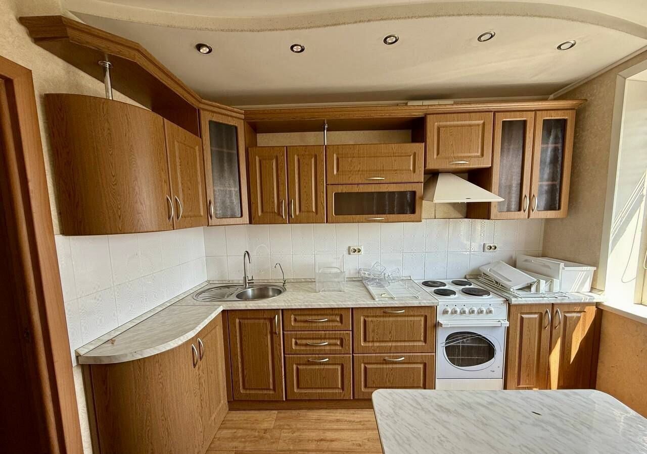 квартира г Тольятти р-н Автозаводский 15 квартал ул Автостроителей 56 фото 1