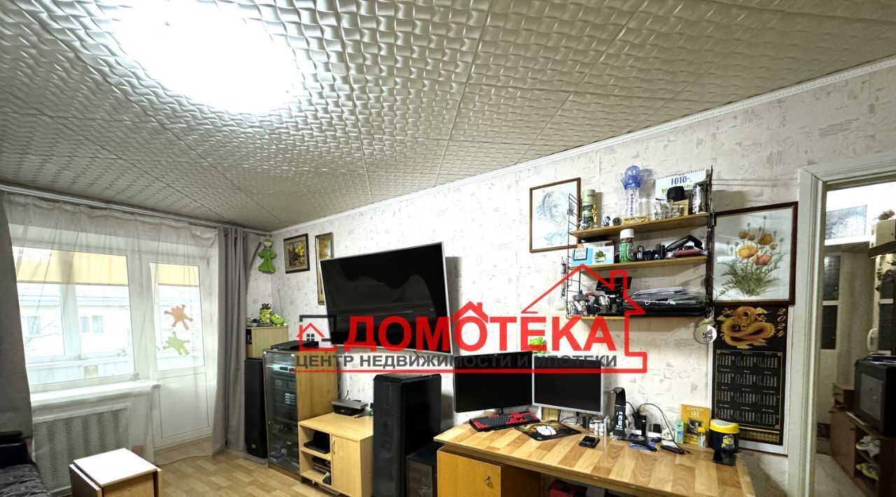 квартира г Екатеринбург р-н Орджоникидзевский Проспект Космонавтов, ул. 40-летия Октября, 32 фото 1