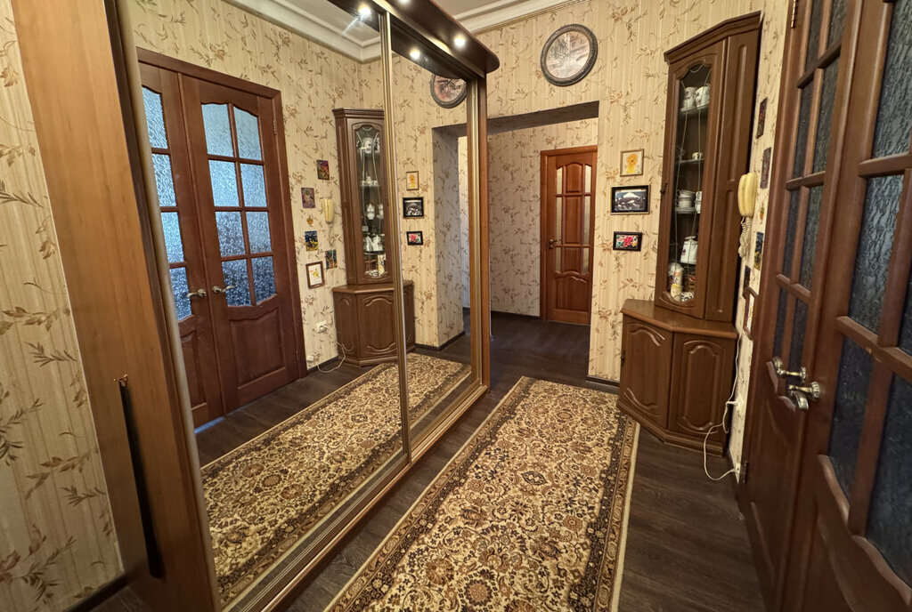 квартира г Омск пр-кт Карла Маркса 22 Центральный АО фото 2