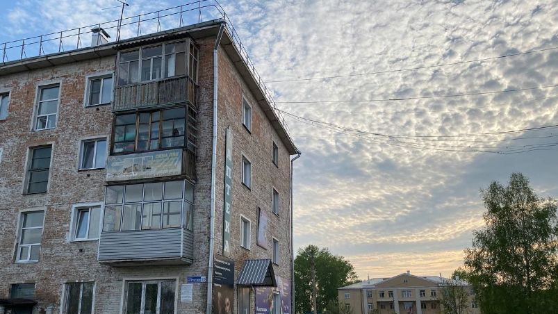 квартира г Лесосибирск р-н посёлок Новоенисейск ул 40 лет Октября 10 фото 3