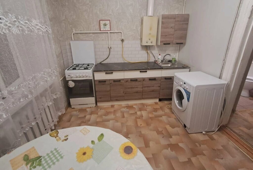 квартира г Балаково ул Коммунистическая 108а фото 1