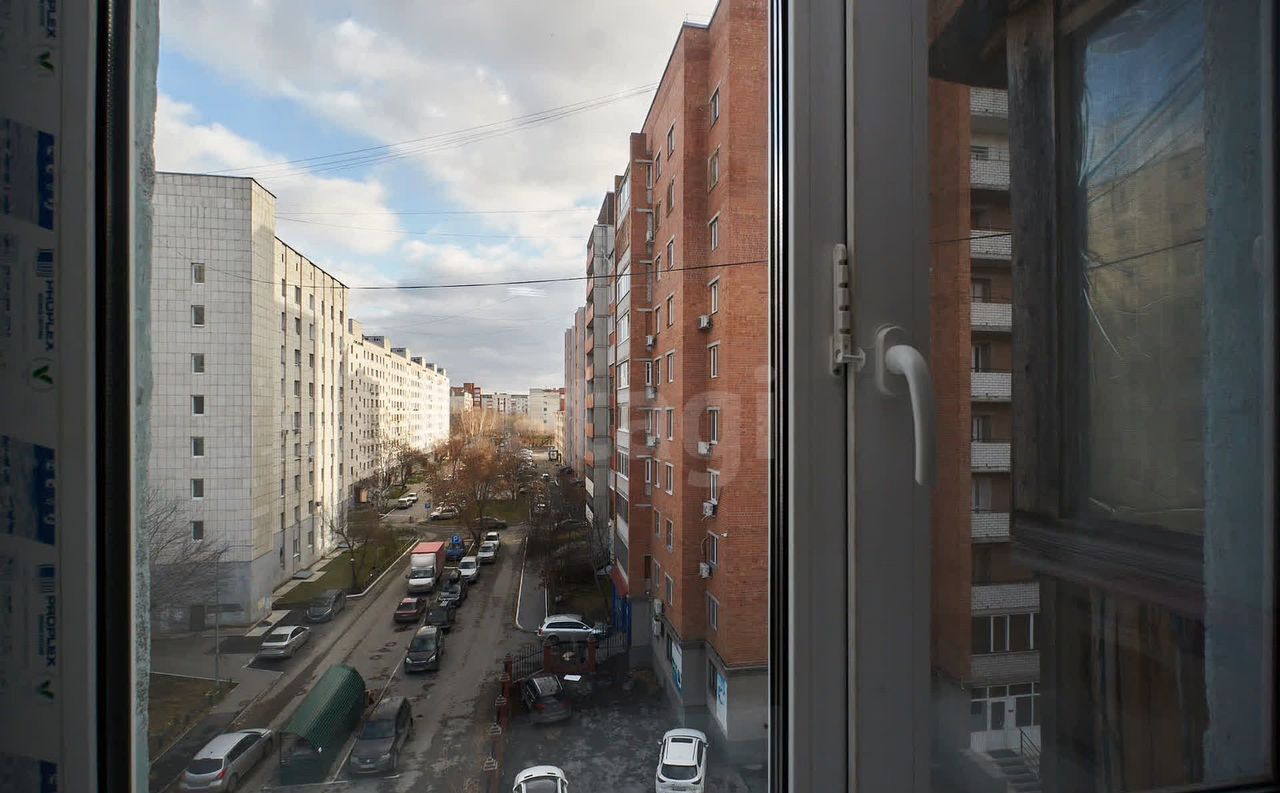 квартира г Тюмень р-н Ленинский ул 50 лет Октября 66 фото 13