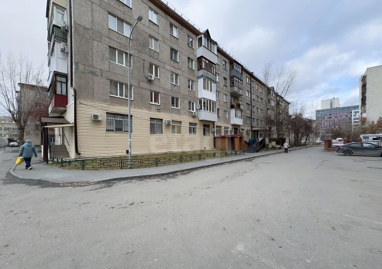 квартира г Тюмень р-н Ленинский ул 50 лет Октября 66 фото 17