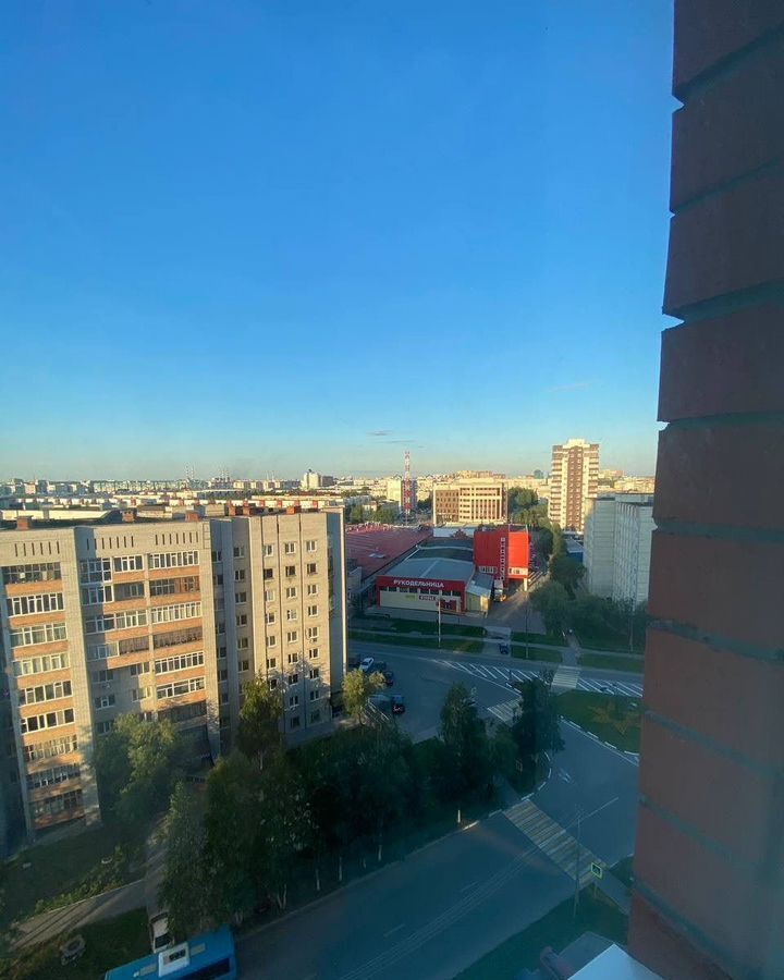 квартира г Сургут р-н Центральный ул Восход 21 Сургут, Тюменская обл. фото 1