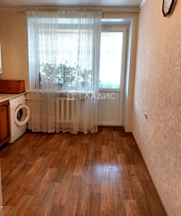 квартира р-н Ейский г Ейск ул Комсомольская 60/2 фото 4