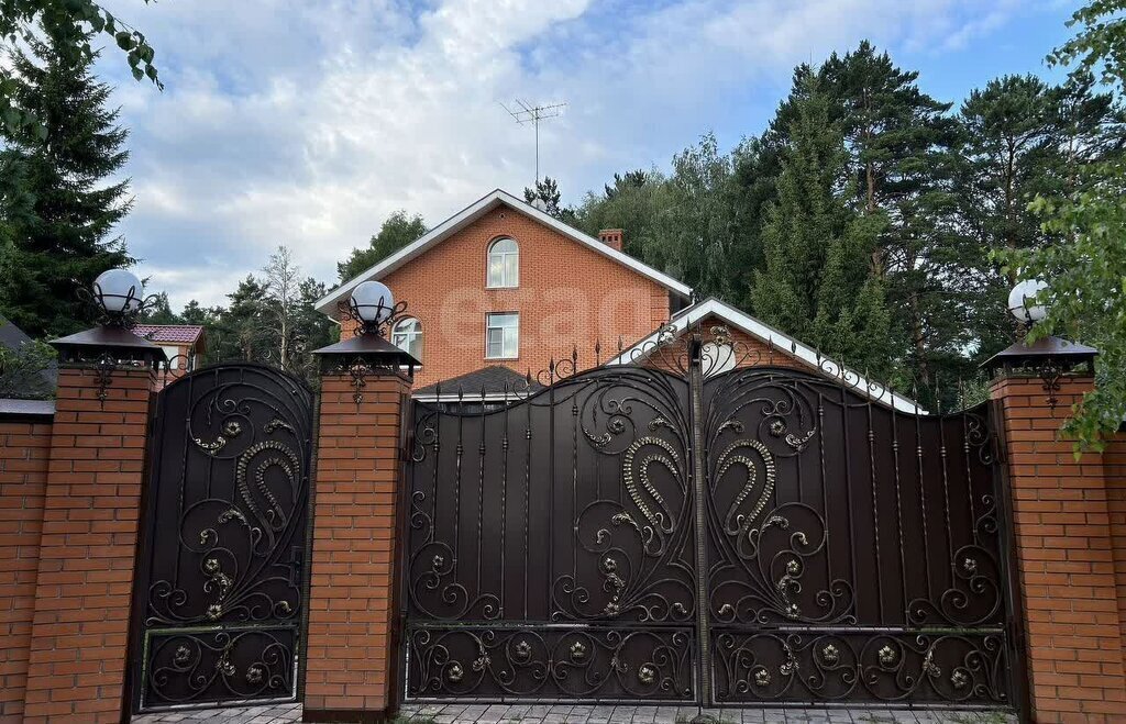 дом г Бердск ул Клюквенная фото 1