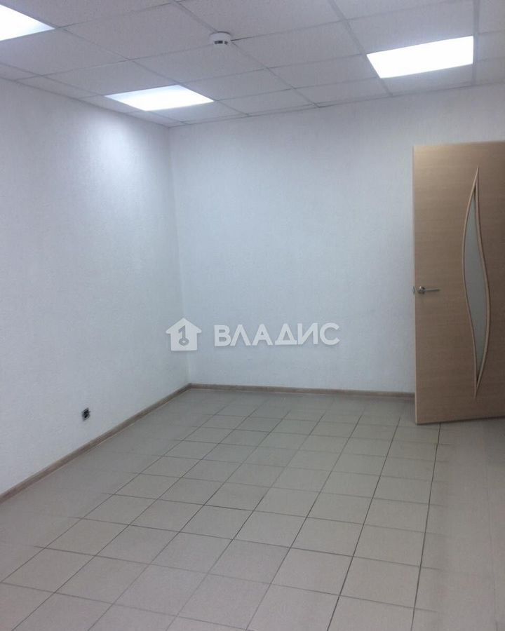 свободного назначения г Тобольск 7-й мкр-н, 45 фото 1