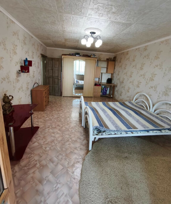 квартира г Ялуторовск ул Революции 131а фото 14