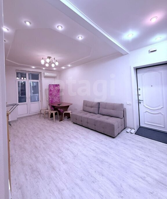 квартира г Астрахань ул Латышева 2/22 фото 12