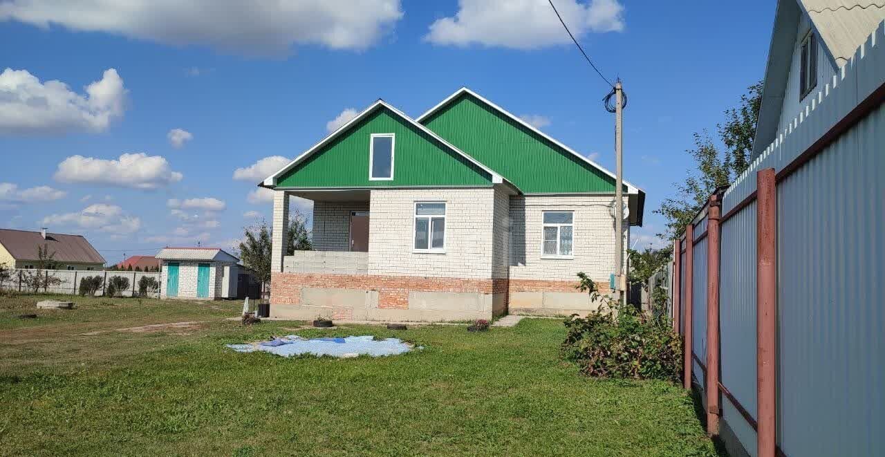 дом р-н Новооскольский г Новый Оскол ул Лапина 1а фото 11