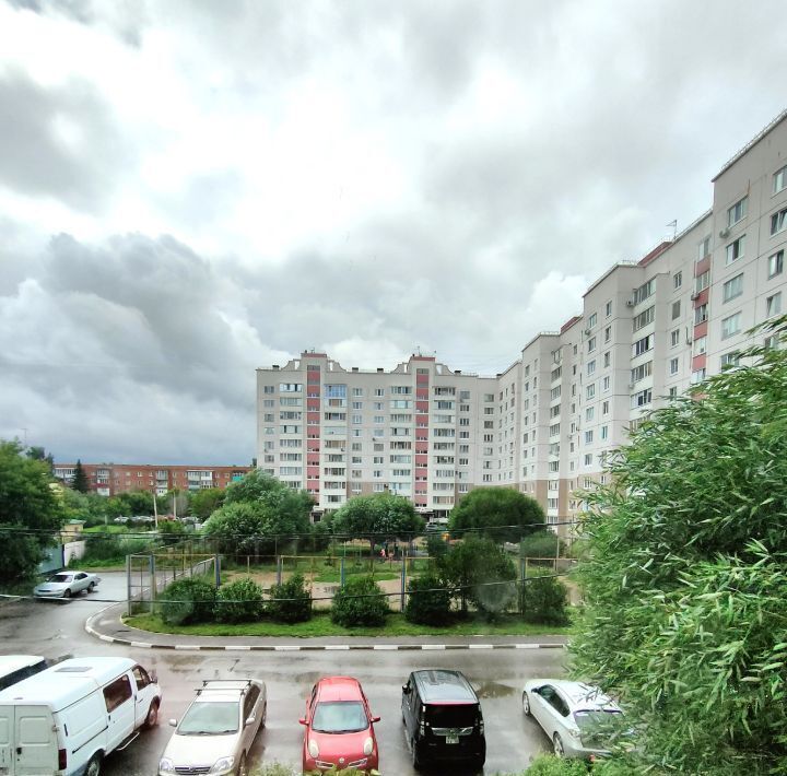 квартира г Омск р-н Центральный ул 28-я Северная 20 фото 7