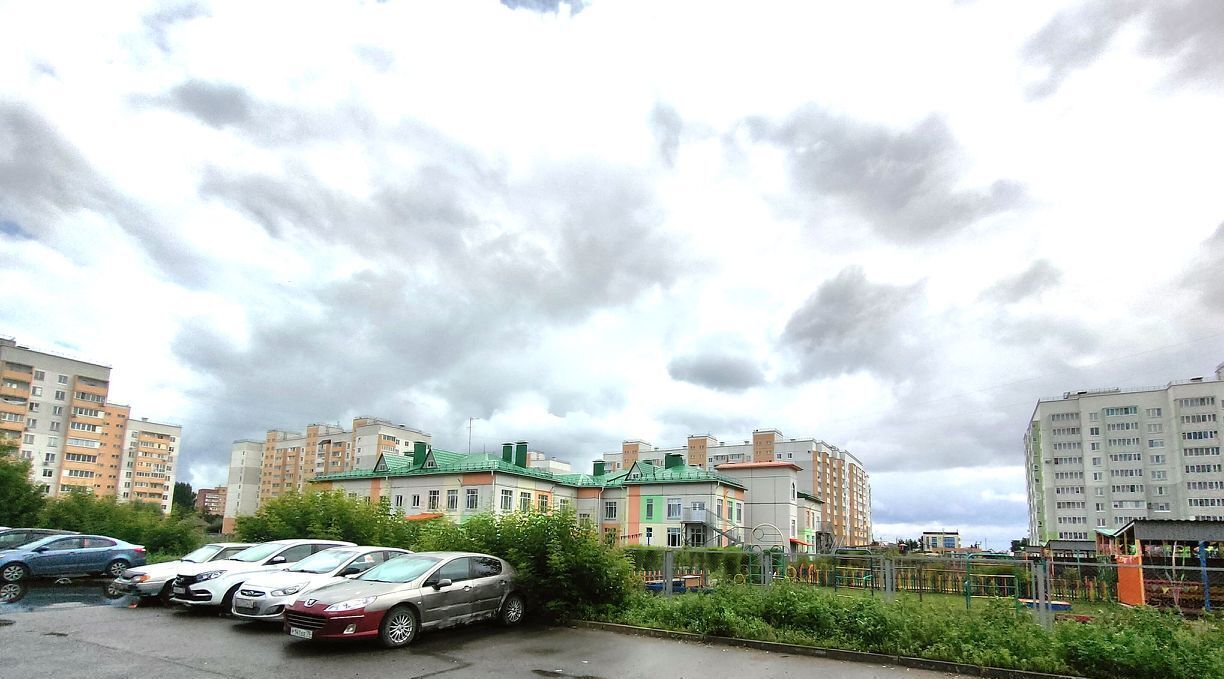 квартира г Омск р-н Центральный ул 28-я Северная 20 фото 16