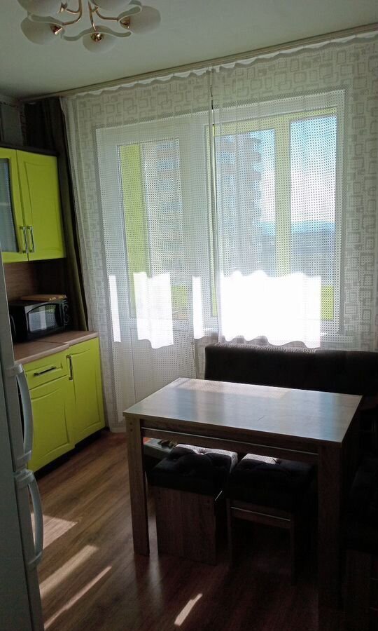 квартира г Петропавловск-Камчатский ул Савченко 18к/1 фото 2