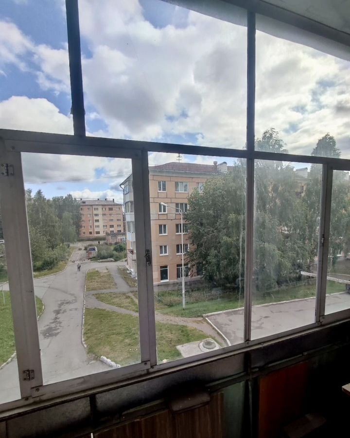 квартира г Карпинск ул Мира 81 фото 2