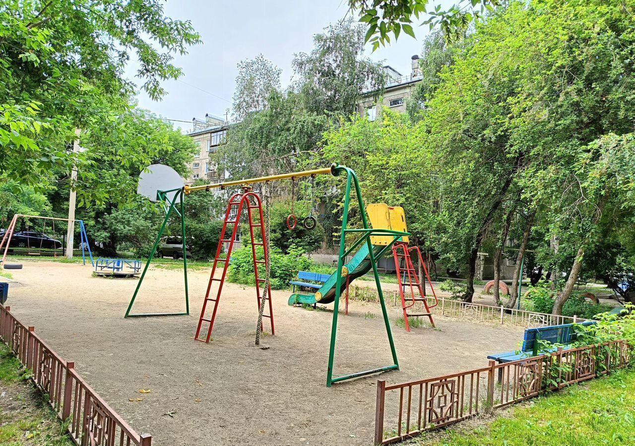 квартира г Иркутск р-н Октябрьский ул Красных Мадьяр 112 фото 12