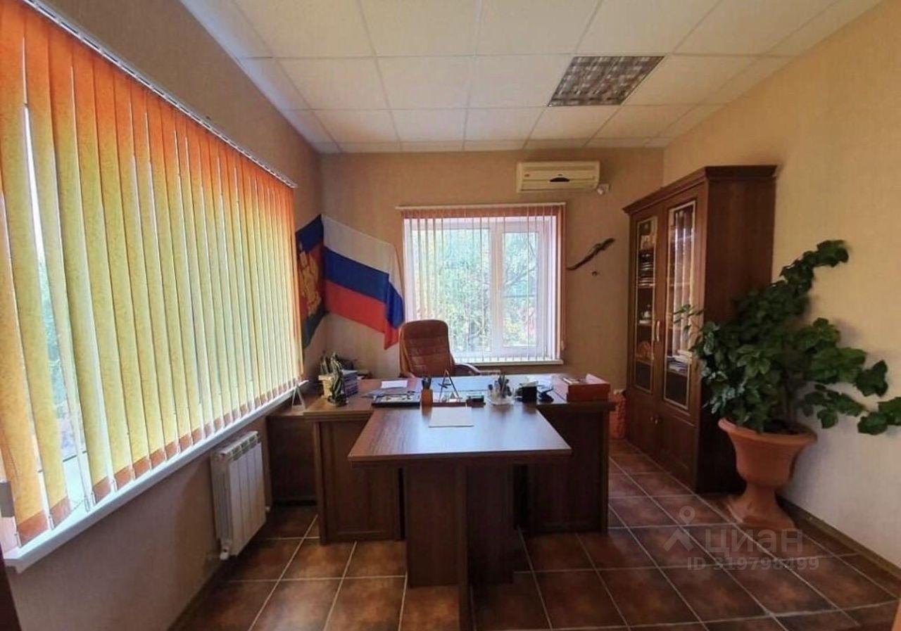 дом р-н Новокубанский г Новокубанск ул Свободы 90 фото 4