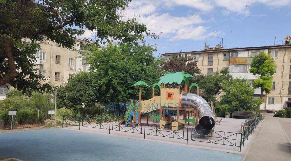 квартира г Керчь ул Фурманова 4а фото 2
