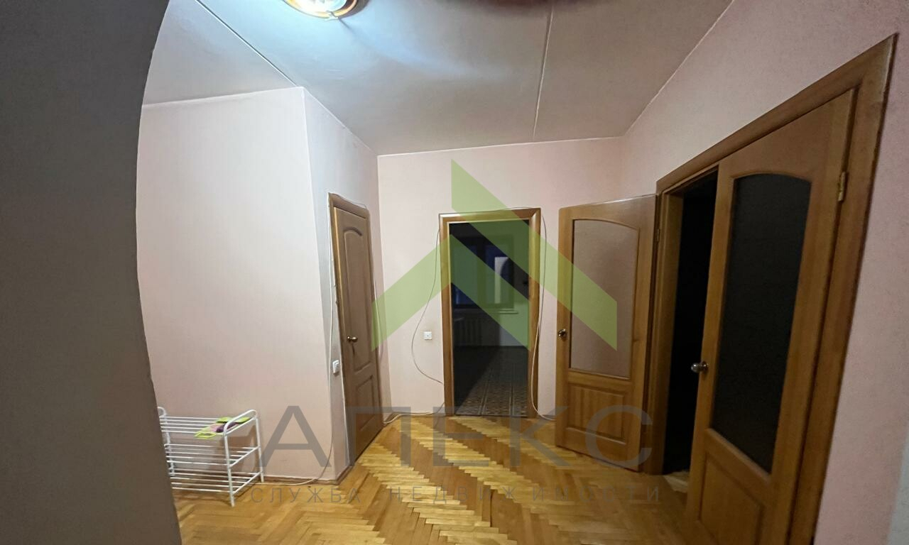 квартира г Воронеж ул Свободы 10 фото 2