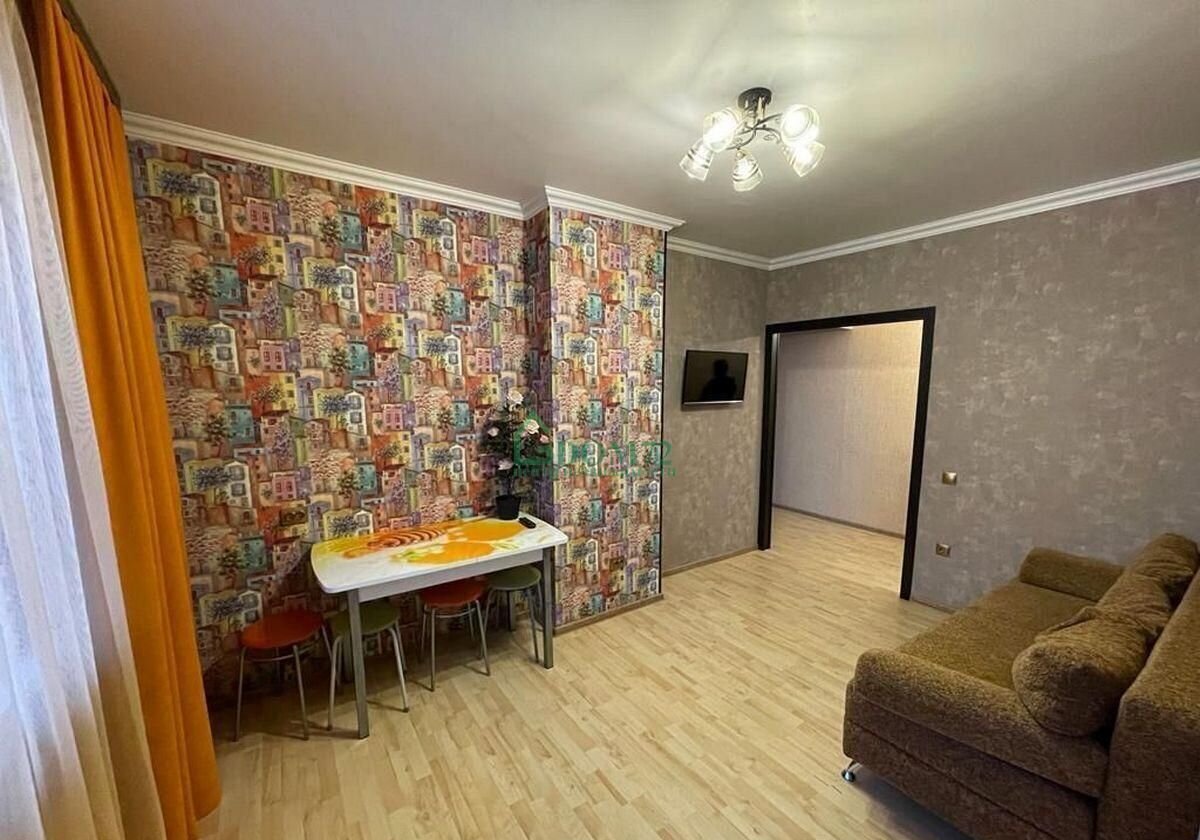 квартира г Тобольск 4-й мкр-н, 36 фото 3