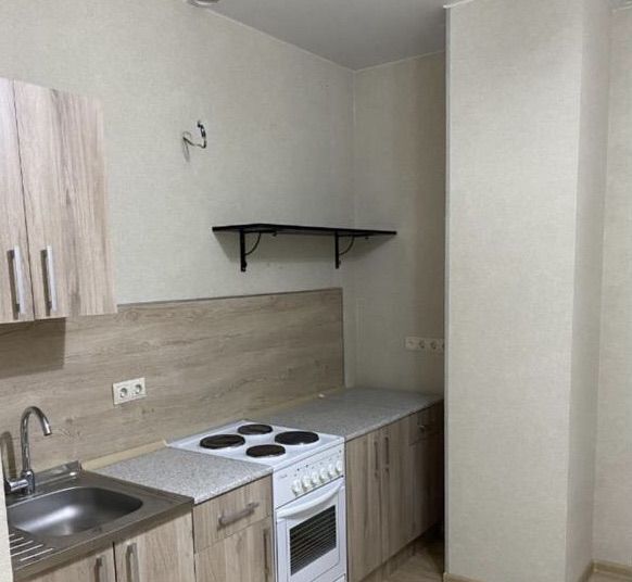 квартира г Батайск ул Луначарского 177бк/2 фото 1