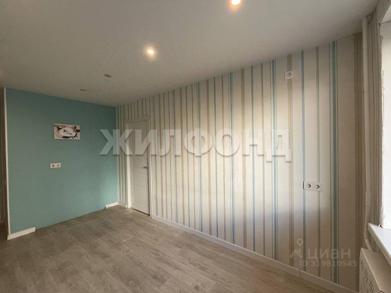 квартира г Новосибирск р-н Калининский ул Учительская 18 фото 2