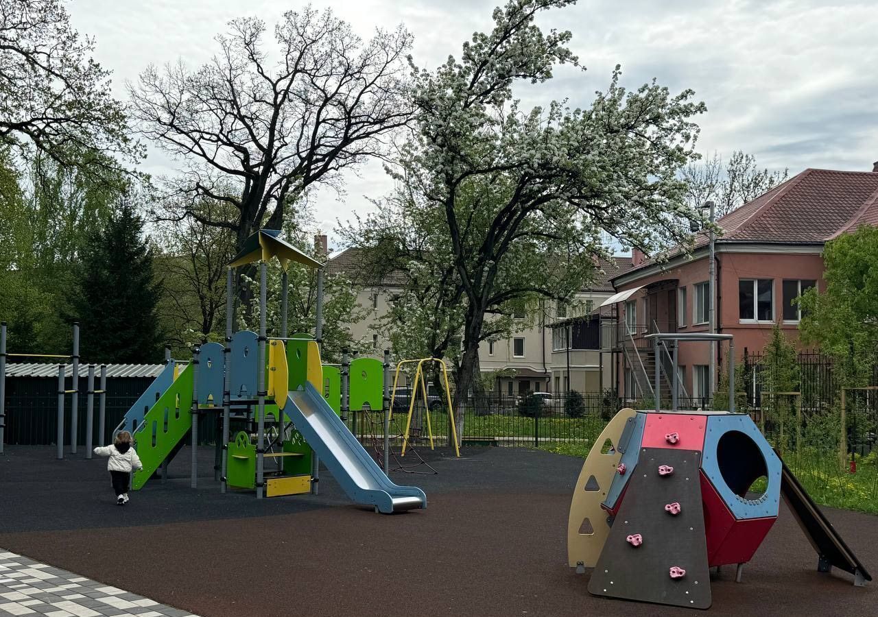 квартира г Калининград р-н Центральный ул Вагоностроительная 3а фото 4