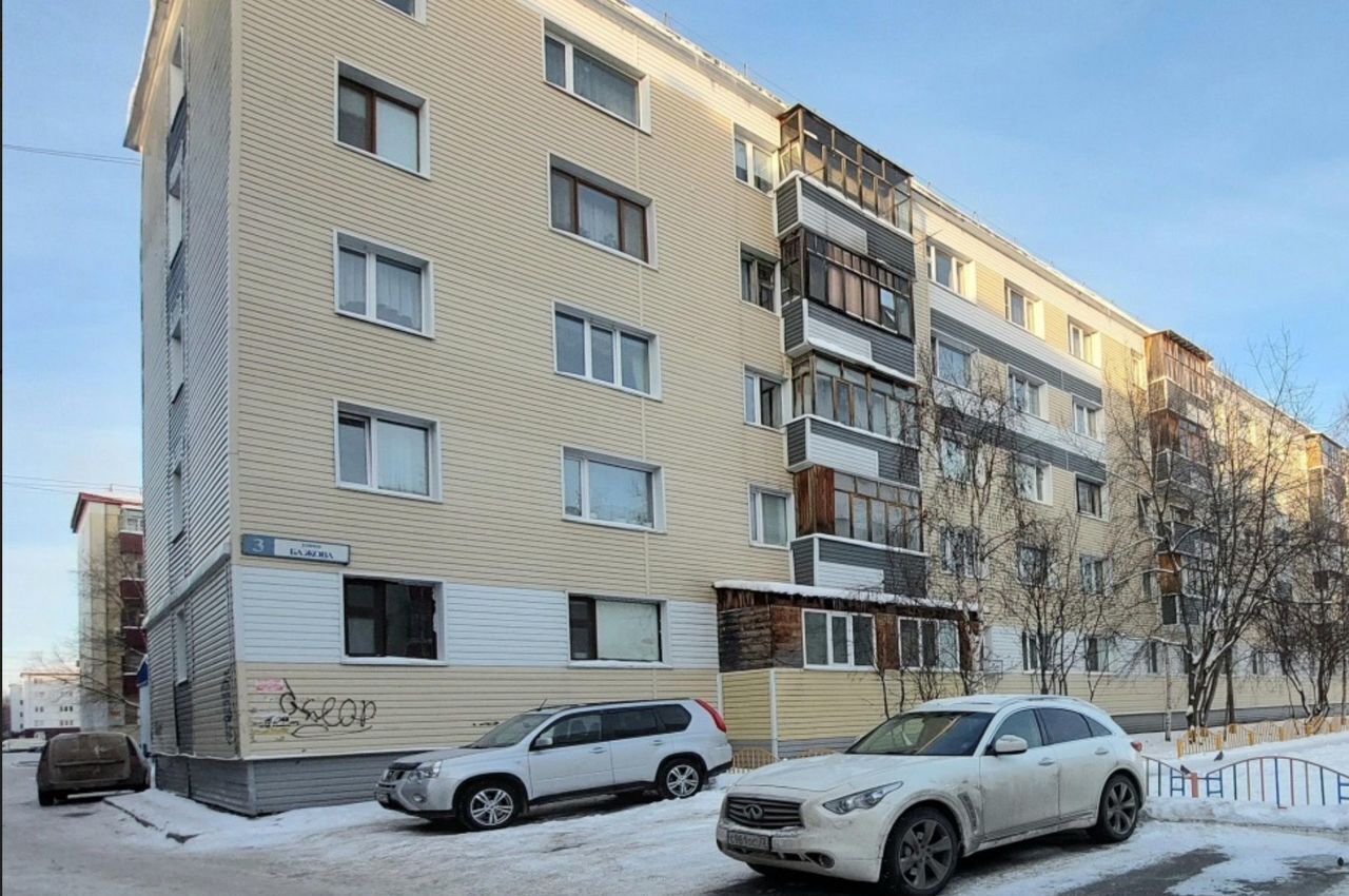 квартира г Сургут р-н Центральный ул Бажова 3 Сургут, Тюменская обл. фото 3