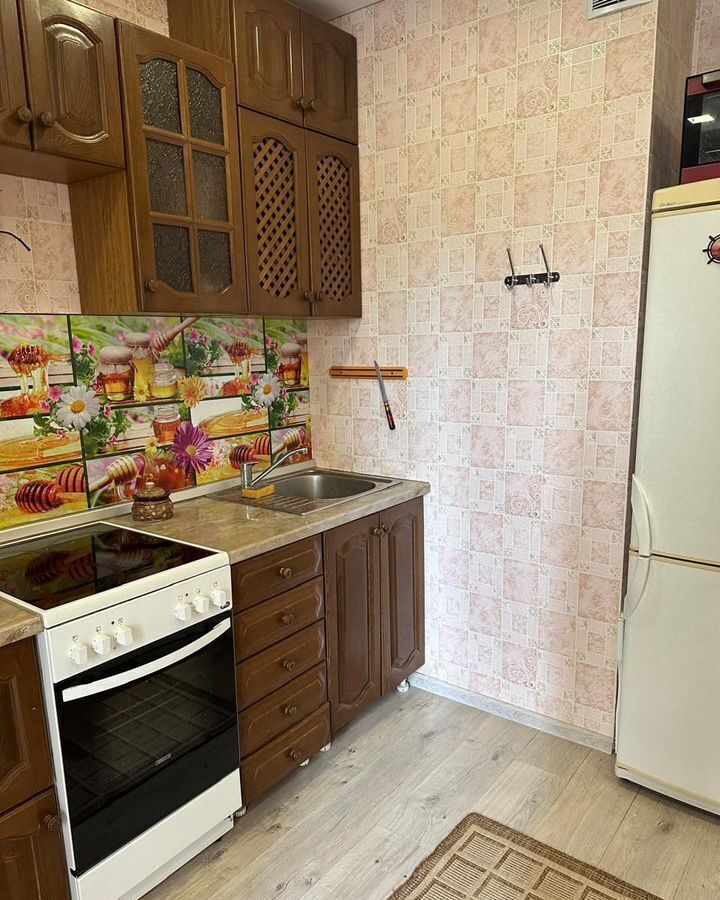 квартира г Саратов р-н Ленинский ул Лунная 30а фото 3
