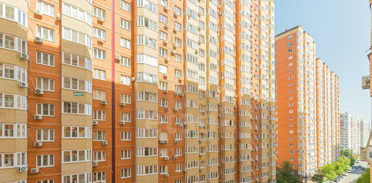 квартира г Краснодар р-н Прикубанский ул им. Героя Яцкова И.В. 15к/2 фото 12