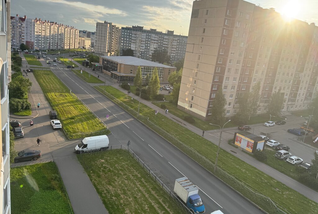 квартира г Колпино ул Ижорского Батальона 16 метро Обухово фото 28