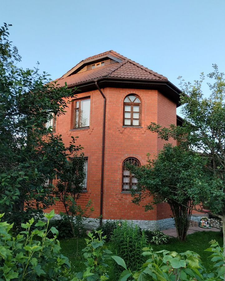 дом г Наро-Фоминск ул 5 Танковой бригады 20 54 км, Наро-Фоминский г. о., Киевское шоссе фото 1