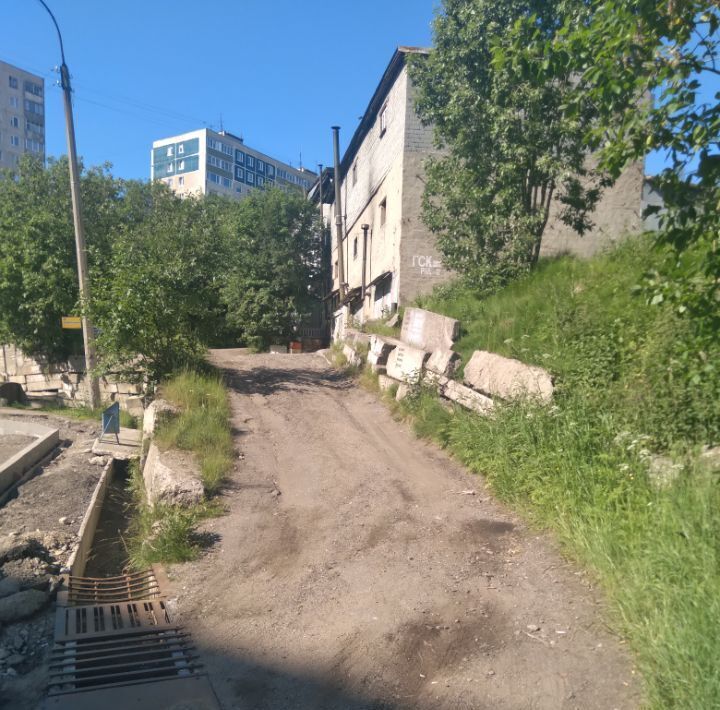 гараж г Мурманск р-н Первомайский ул Капитана Орликовой фото 3
