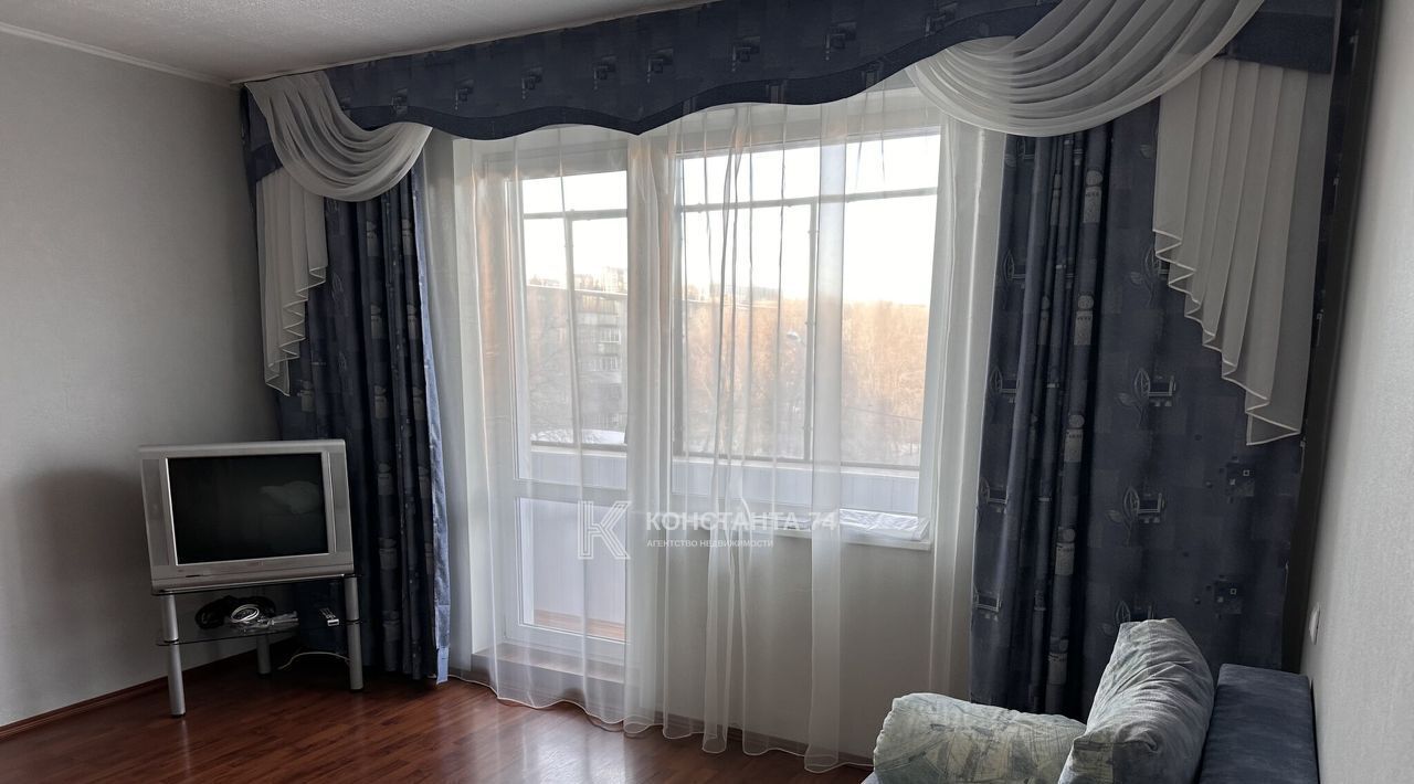 квартира г Челябинск р-н Центральный ул Коммуны 80 фото 1