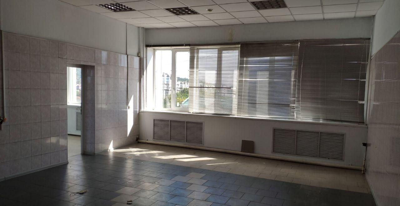 офис г Саратов р-н Волжский ул им Радищева А.Н. 45 фото 22