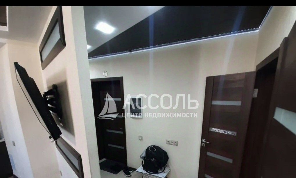 квартира г Омск р-н Кировский Солнечный ул Комкова 8 фото 3
