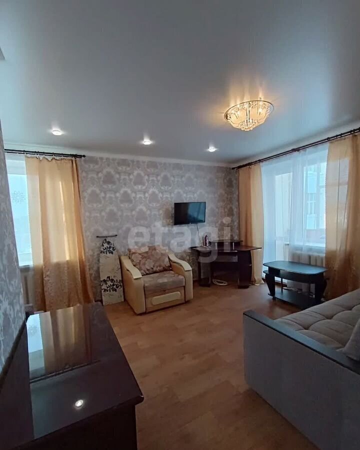 квартира г Тобольск 8-й мкр-н, 14 фото 4