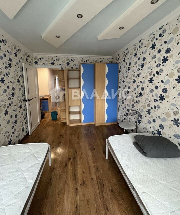 квартира г Тобольск мкр 7а 21б фото 3
