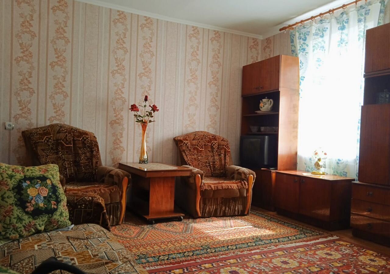 квартира г Каменск-Шахтинский мкр-н 60 лет Октября, 9 фото 1