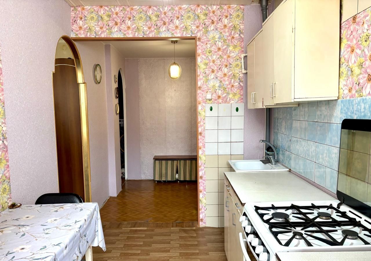 квартира г Омск мкр Крутая Горка р-н Октябрьский ул Крутогорская 16 фото 8