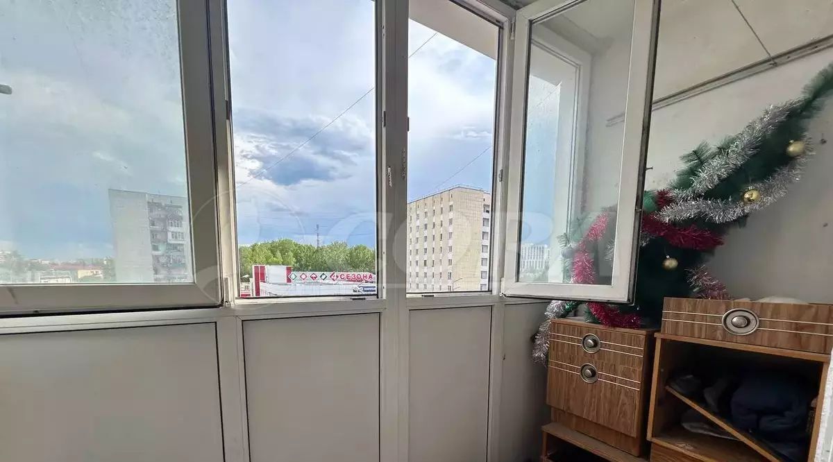 квартира г Тобольск р-н мкр 8 45 фото 11