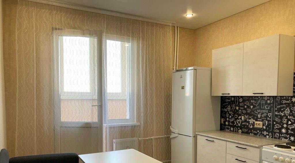квартира г Оренбург р-н Дзержинский ул. Фронтовиков, 8/3 фото 4