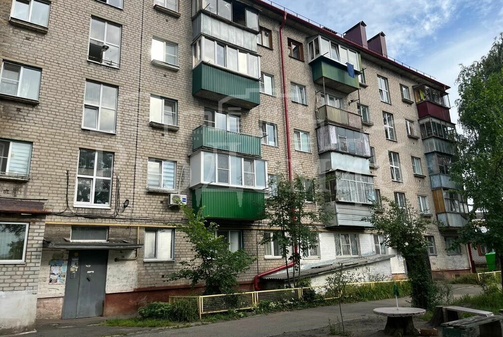 квартира г Курск р-н Железнодорожный ул Октябрьская 29 фото 1